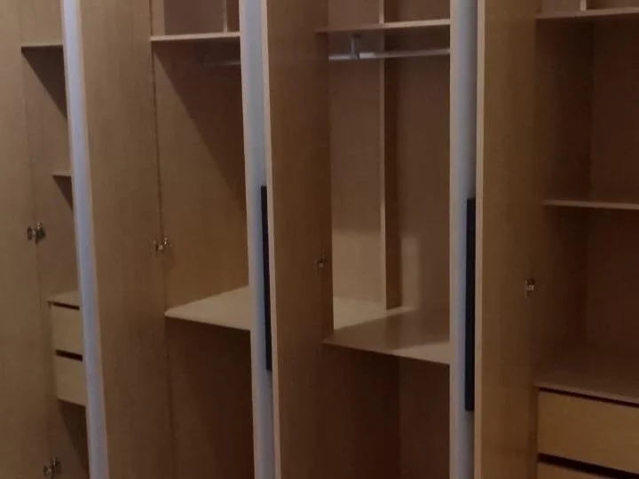 Montagem de guarda-roupa e closet